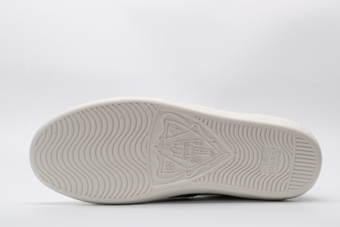 gc ace embroidered low-top sneaker gc-17