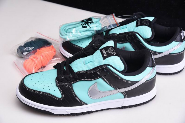 nike dunk sb low diamond supply co. "T*f*ny" - 304292-402